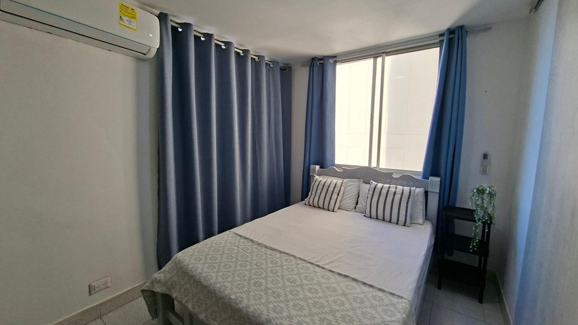 Apartamento Aparta-suites En Junto A La Playa Cartagena