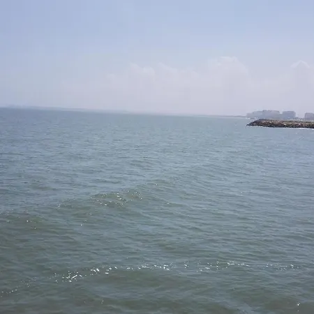 Aparta-suites En Junto A La Playa *