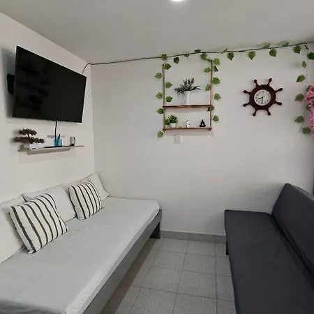 Aparta-suites En Junto A La Playa Cartagena