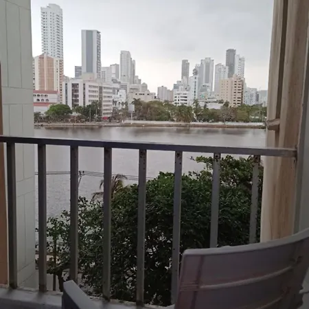 Aparta-suites En Junto A La Playa